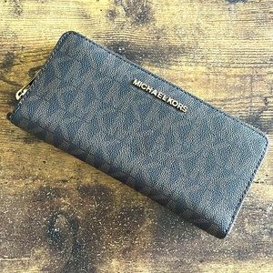 Michael Kors Jet Set Brown MK Signature Large Travel Continental Wallet Wristlet